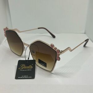 Giselle Women’s Flat Lens Sunglasses